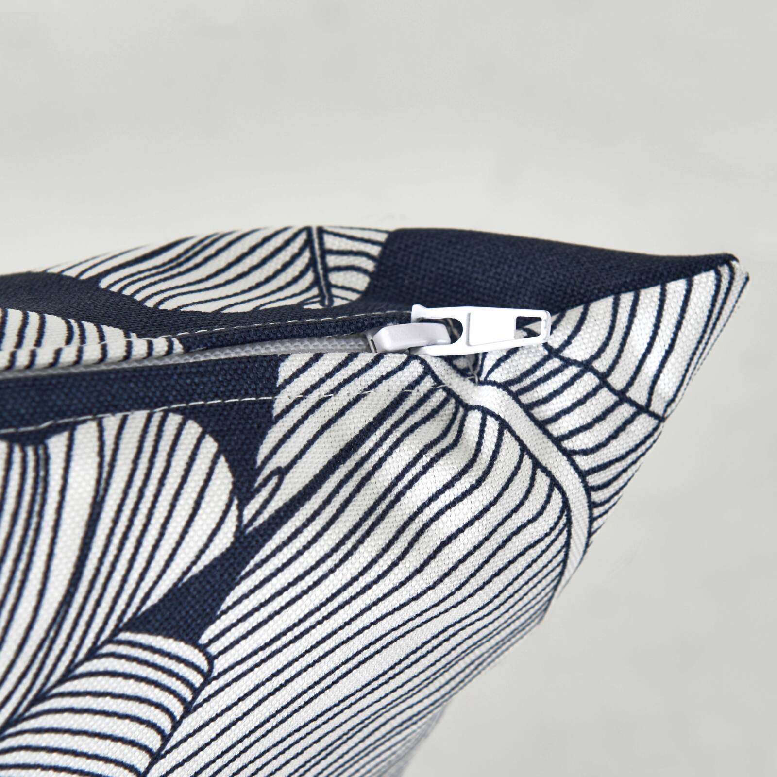 Set von 2 abnehmbaren Quadratischern Außenkissen 45 x 45 cm