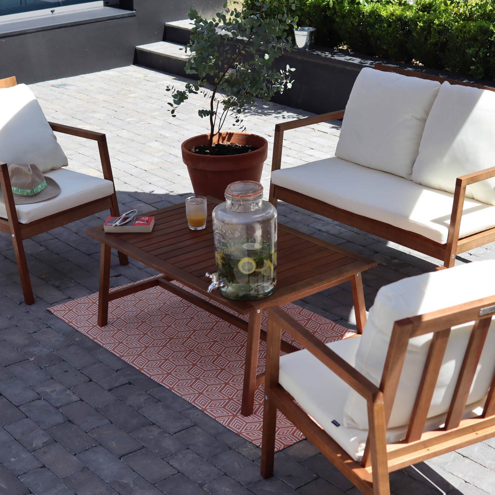 Rechteckiger PVC-Outdoor-Teppich mit Mustern